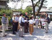 ちちぶ銘仙館前庭