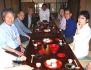 秦家での午餐会